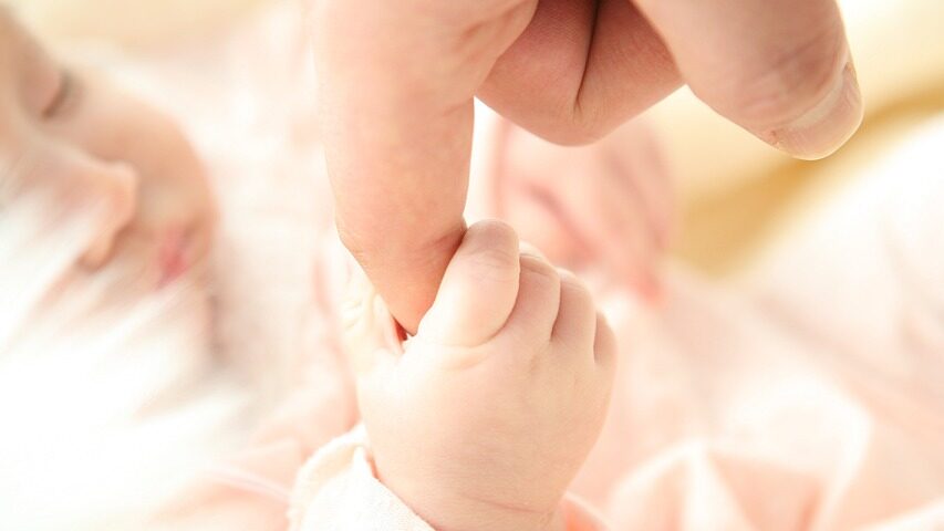 baby, hand, newborn-200760.jpg